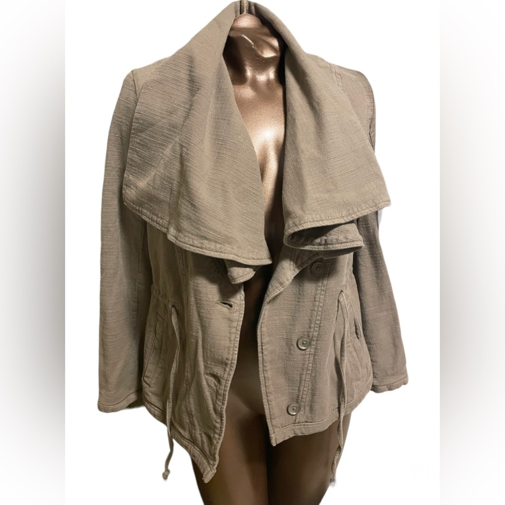 Stylized Cotton Utility Jacket